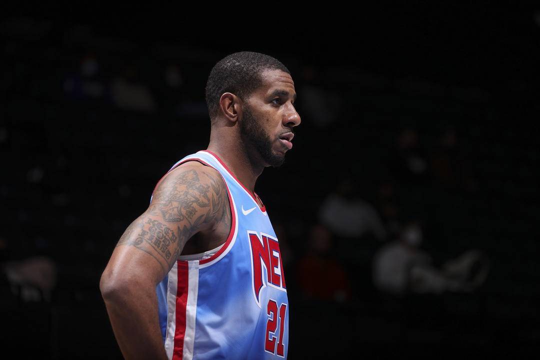 高度竞争的 高度竞争的