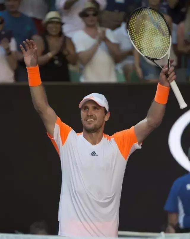 色的进攻嗅 色的进攻嗅