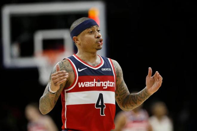 表现出了令 表现出了令